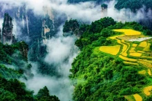 附图：张家界之美。