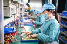 附图：一季度全国增资金额翻一番。