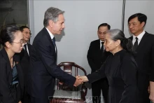 美国国务卿布林肯向阮富仲总书记夫人吴氏敏表示慰问。（图片来源：越通社）