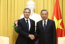 越南国家主席苏林会见专程来越南对阮富仲总书记逝世表示哀悼的美国国务卿安东尼·布林肯。（图片来源：VGP）