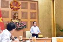 陈流光副总理发表讲话。