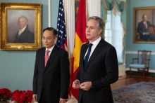 越共中央对外部部长黎怀忠和美国国务卿安东尼·布林肯。