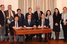 比利时校际微电子中心和越南国家创新中心权属合作备忘录。（图片来源：越通社）