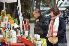 “一乡一品”产品在《人民报》总部展出【组图】