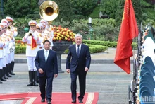 越南政府总理范明正主持仪式 欢迎吉尔吉斯斯坦总理阿德尔别克·卡西马利耶夫对越南进行正式访问【组图】