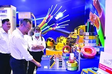 附图：胡志明市加大机械产品出口力度。