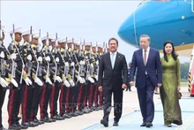 越共中央总书记苏林一行开始对印尼进行国事访问，对东盟秘书处进行正式访问。（图片来源：越通社）