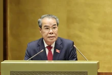 民愿委员会主任杨青平作了选民送交第十五届国会第七次会议意见建议办理情况监督结果报告。
