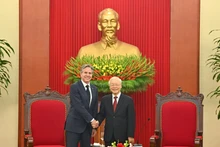 越共中央总书记阮富仲会见美国国务卿安东尼·布林肯。（维玲 摄）