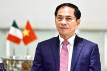 外交部长裴青山就此次访问的结果接受了《人民报》社记者的采访。