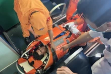 及时营救海上遇险船员。（图片来源：越通社）