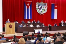 国会主席王廷惠在古巴第十届全国人民政权代表大会特别会议和古巴人民吉隆(Hiron)胜利62周年纪念活动上发表演讲。