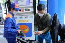 附图：越南成品油价格3月14日下午小幅下降。