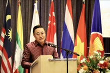 柬埔寨驻德国大使、驻柏林东盟委员会轮值主席Chheang Thyra主持了东盟成立57周年庆祝活动。（图片来源：越通社）
