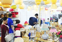出口欧盟市场的越南藤竹制品呈猛增。（海南 摄）