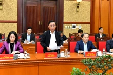 越共十四大服务组织小组召开第三次会议【组图】