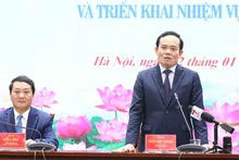 政府副总理陈流光发表指导性讲话。