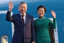 越共中央总书记苏林和夫人吴芳璃。（图片来源：越通社）