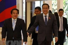 越南国会常务副主席陈青敏在柬埔寨国会大厦。（图片来源：越通社）