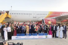 庆和省接待首批中国游客。