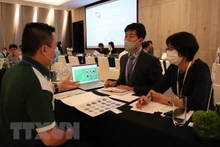 越韩两国企业互相交流。（图片来源：越通社）