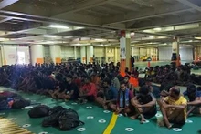 LADY R3渔船上的300余名斯里兰卡公民身体健康稳定 获得食宿安排。