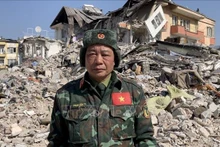 越南国家突发事件与自然灾害应急救援委员会常务办公厅副主任、越南人民军总参谋部救援局副局长、赴土耳其参与地震救援工作的越南人民军救援队队长范文巳少将。