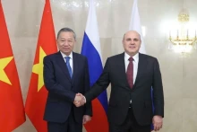 越共中央总书记苏林会见俄罗斯总理米哈伊尔·弗拉基米罗维奇·米舒斯京。（图片来源：越通社）