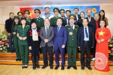 各位代表合影。（图片来源：越通社）