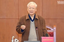越共中央总书记阮富仲发表讲话。
