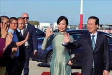 国家主席武文赏和夫人欢送仪式在意大利菲乌米奇诺国际机场举行。（图片来源：越通社）