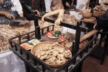 附图。