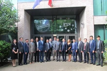 越南科学与技术部代表团走访法国国家工业产权局。