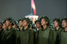 “河内—街道壮歌”艺术节目是纪念首都解放70周年系列活动的特别节目，带来音乐、灯光和科技现代3D测绘相结合的表演，以及对历史目睹者的采访。