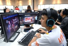 附图。