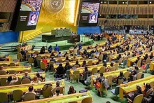 妇女和女童参与科学国际日十周年纪念典礼场景。（图片来源：越通社）