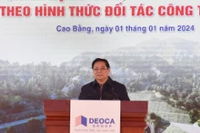 范明正总理在仪式上发表讲话。（图片来源：baocaobang.vn）