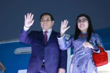 越南政府总理范明正偕夫人黎氏碧珍圆满结束对韩国进行的正式访问。