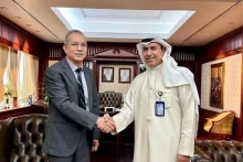 阮德胜大使会见Abdulmohsen董事长。（图片来源：越通社）