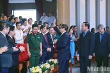 越南政府总理出席百万倡议计划——努力克服困难、创新、下决心战胜新冠肺炎疫情大流行的总结会议【组图】