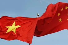 附图。