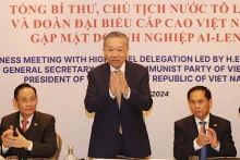 越共中央总书记、国家主席苏林会见爱尔兰各大集团领导。