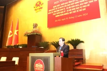 国会主席陈青敏发表讲话。（图片来源：hanoimoi.vn）