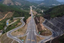 附图。