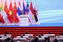 越南政府总理范明正在开幕式上发表讲话。（图片来源：VGP）