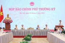 政府3月例行记者会场景。（图片来源：congly.vn）