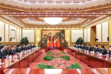 会谈场景。（图片来源：VGP）