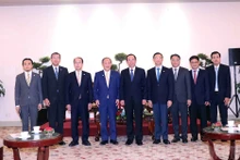 各位代表合影。（图片来源：hcmcpv.org.vn）