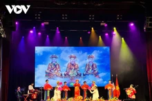 越南文化晚会上的文艺节目之一。（图片来源：VOV）