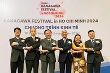 出席研讨会的胡志明市和日本神奈川县代表合影。（图片来源：hcmcpv.org.vn）